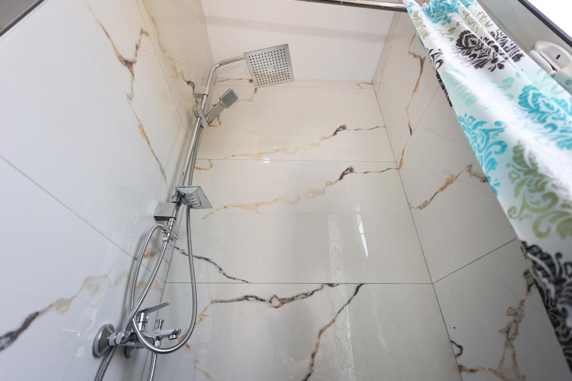 Guesthouse Noke Μπεράτ Εξωτερικό φωτογραφία